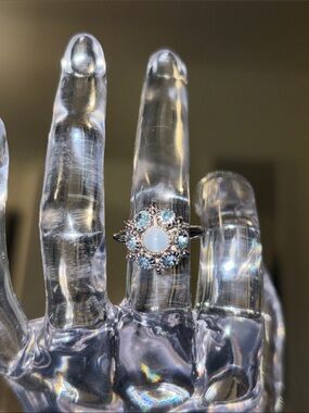Avon Ring
